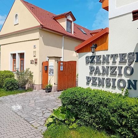 Bed and Breakfast Szentesi Panzió Fertőrákos Exterior foto
